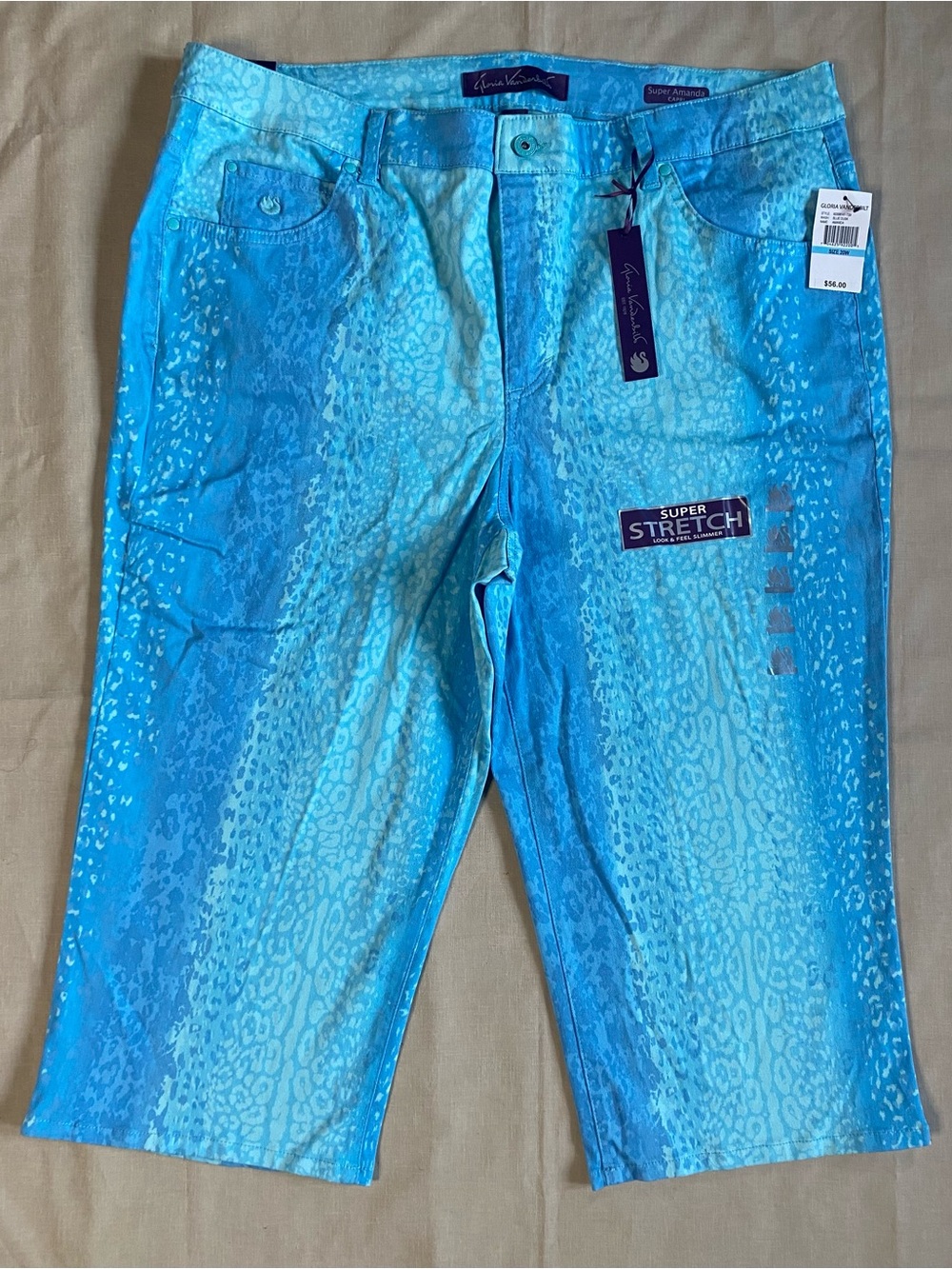Gloria Vanderbilt Super Amanda High Rise Capris 20W NWT Blue Cheetah Print